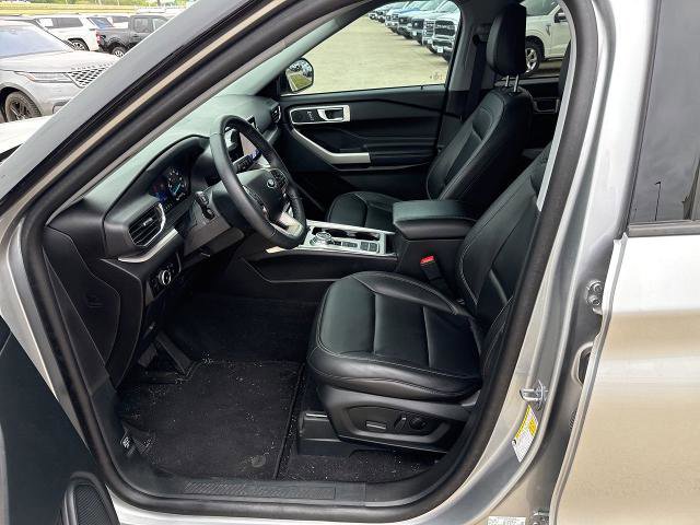 Certified 2023 Ford Explorer XLT w/ Equipment Group 202A image 19