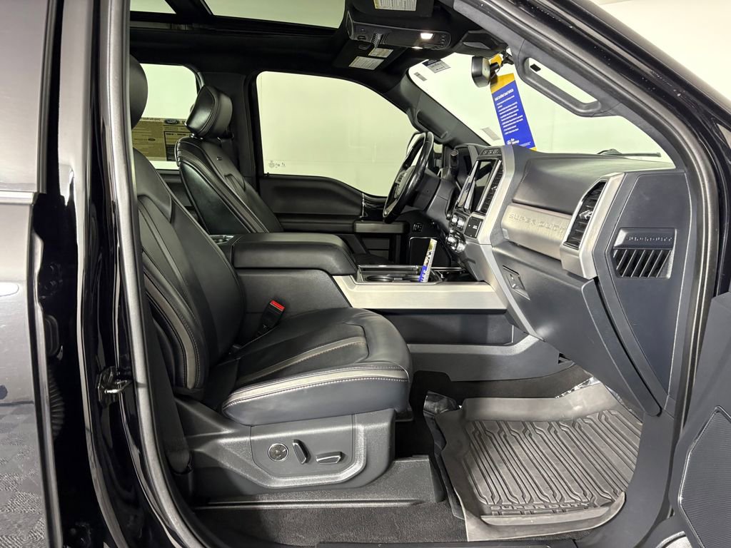 Certified 2022 Ford F350 Platinum w/ Tremor Off-Road Package AWD/4WD image 38