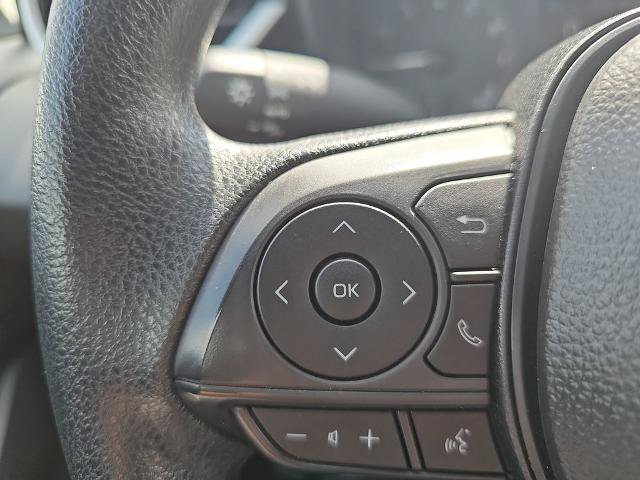 Used 2025 Toyota Corolla LE FWD image 16