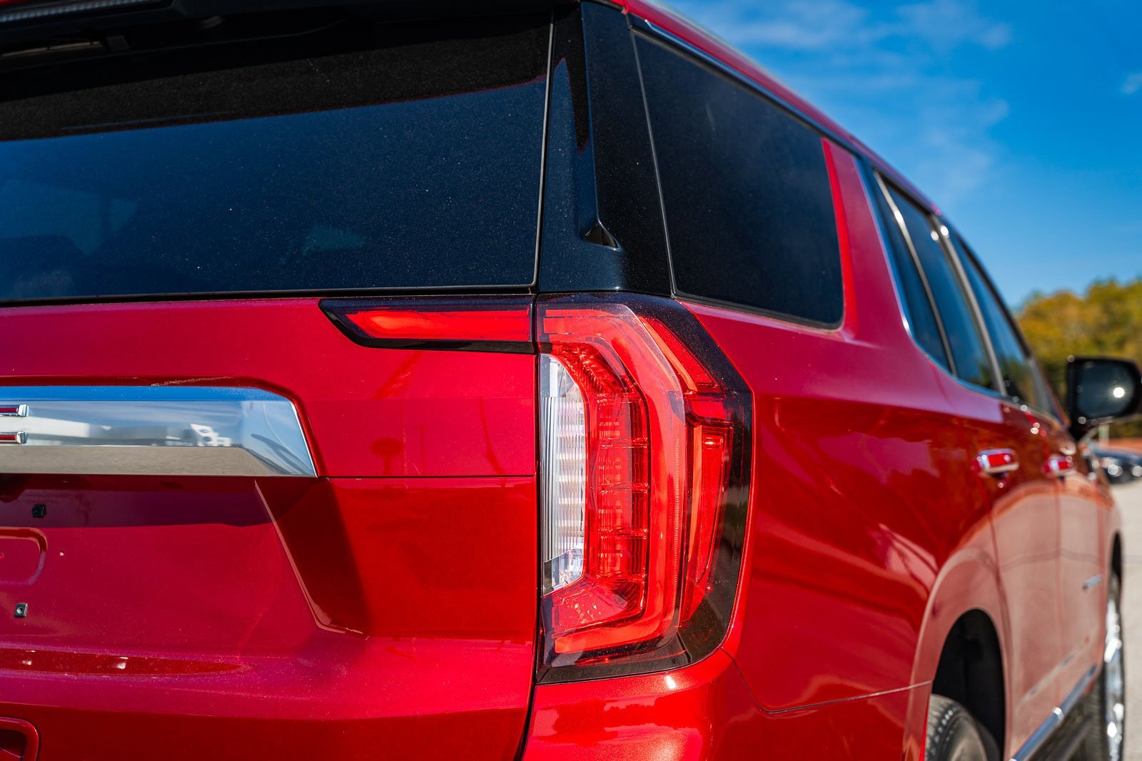 Used 2023 GMC Yukon Denali image 15