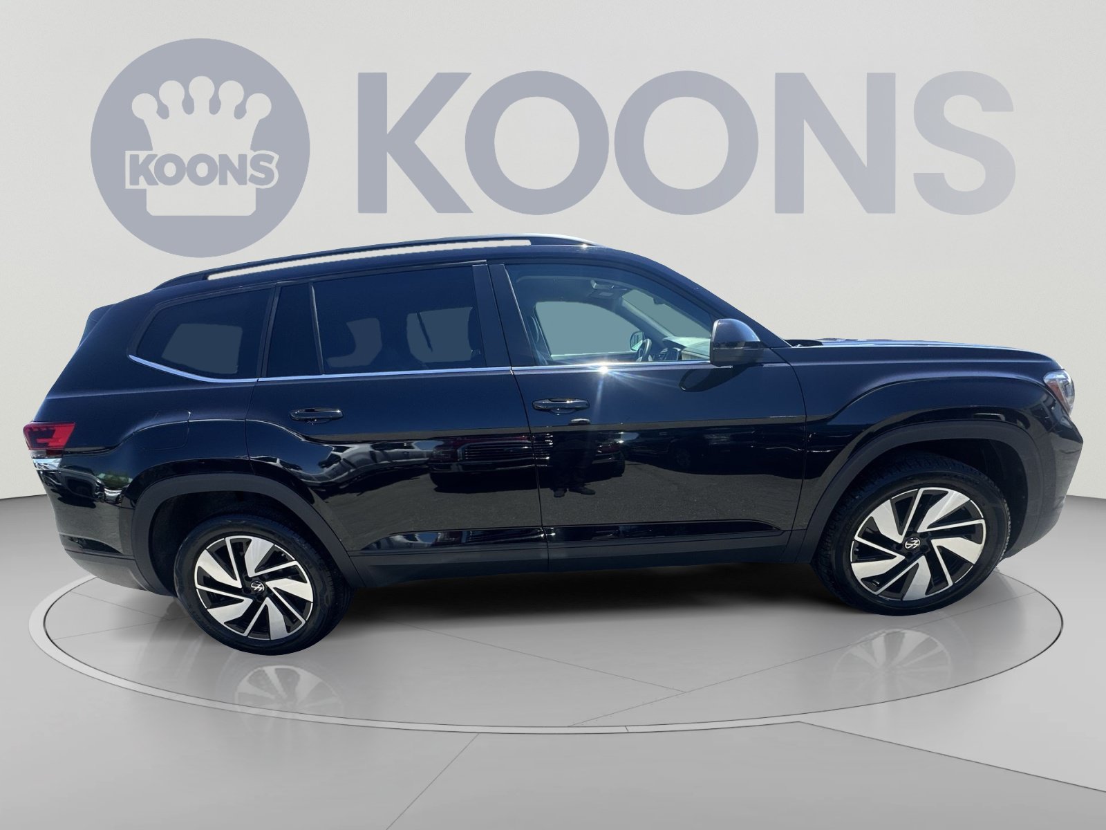Used 2024 Volkswagen Atlas SE FWD image 17