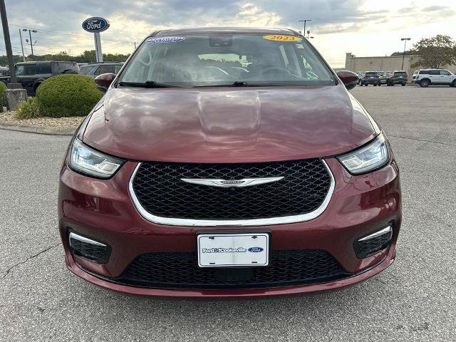 Used 2023 Chrysler Pacifica Touring-L FWD image 9