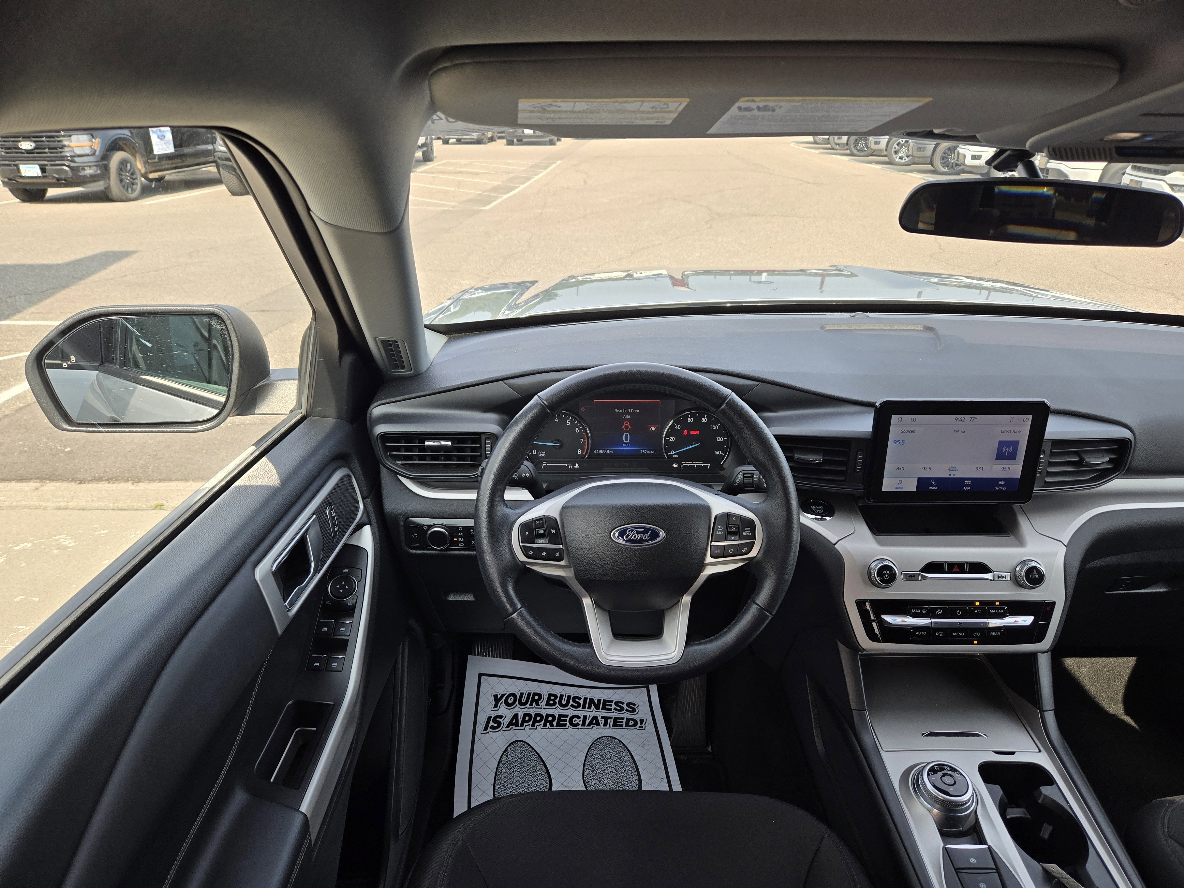 Certified 2023 Ford Explorer XLT w/ Class IV Trailer Tow Package image 9