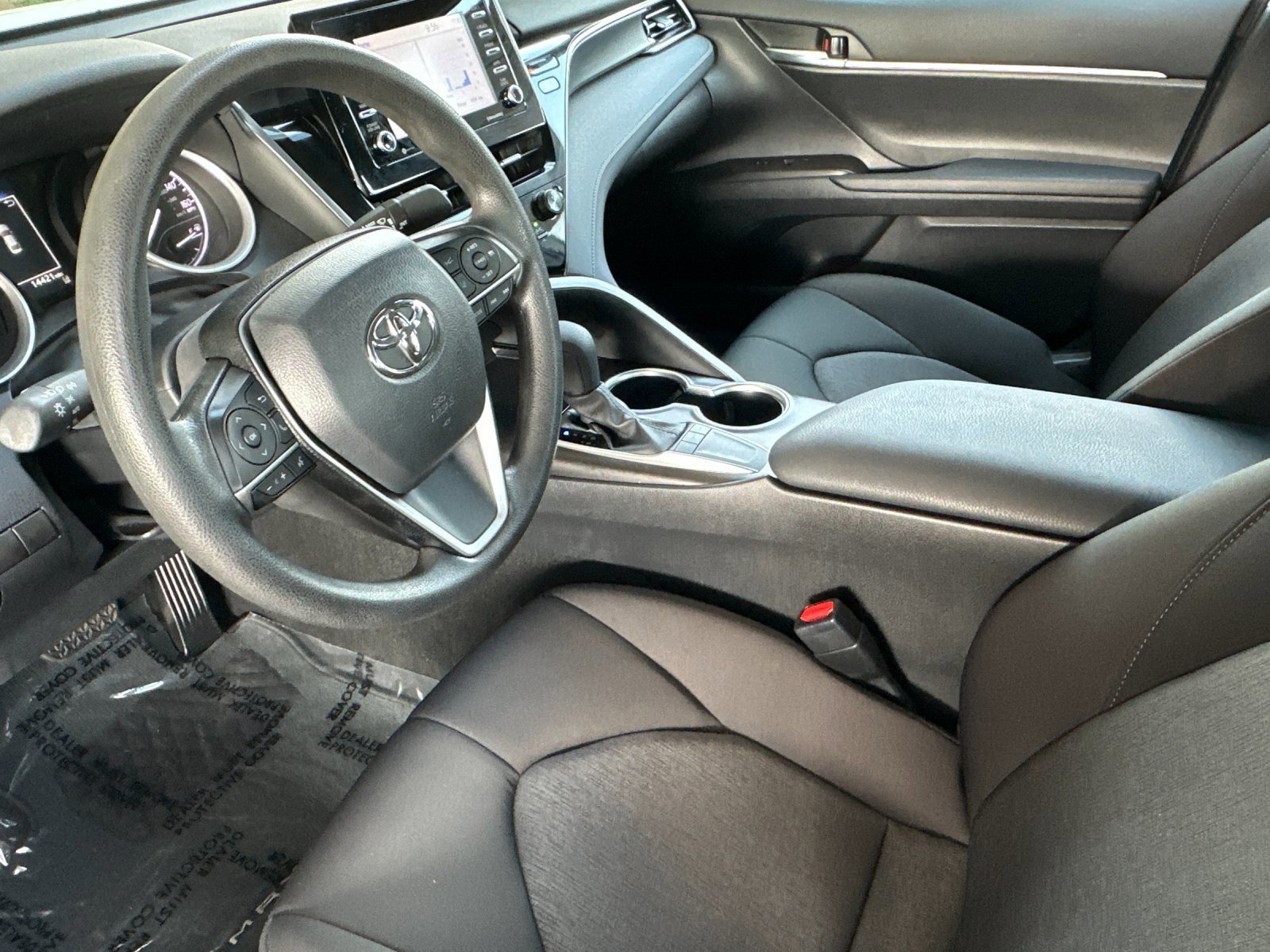 Used 2024 Toyota Camry LE image 10