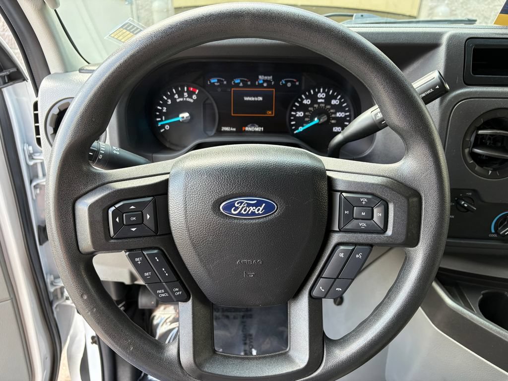 Certified 2023 Ford E-450 and Econoline 450 Super Duty w/ Driver's Safety Package RWD image 15