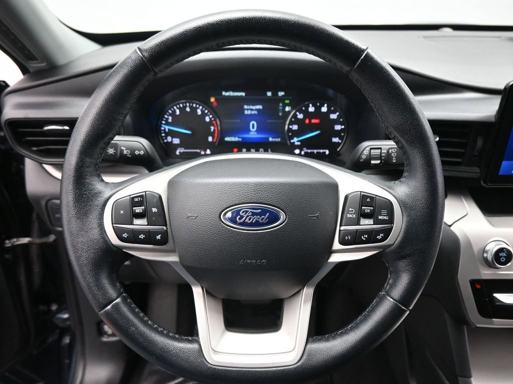 Certified 2022 Ford Explorer XLT image 39