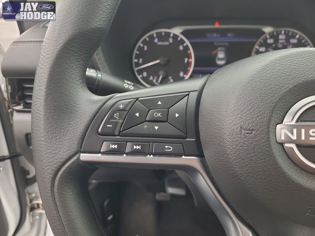 Used 2024 Nissan Sentra SV image 30