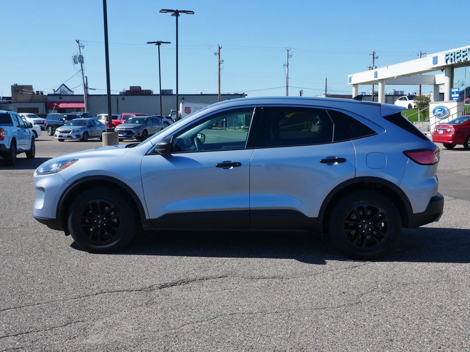 Certified 2022 Ford Escape SE AWD/4WD image 2