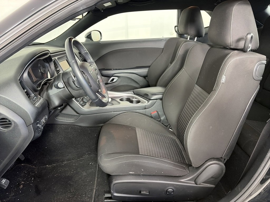 Used 2022 Dodge Challenger GT w/ Blacktop Package image 11