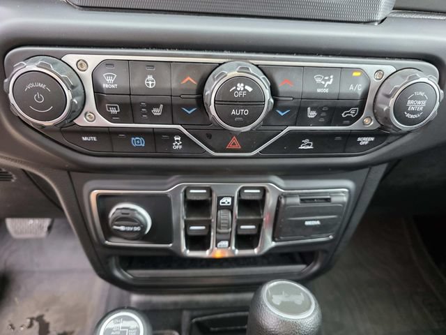 Used 2023 Jeep Wrangler Unlimited w/ Cold Weather Group AWD/4WD image 15