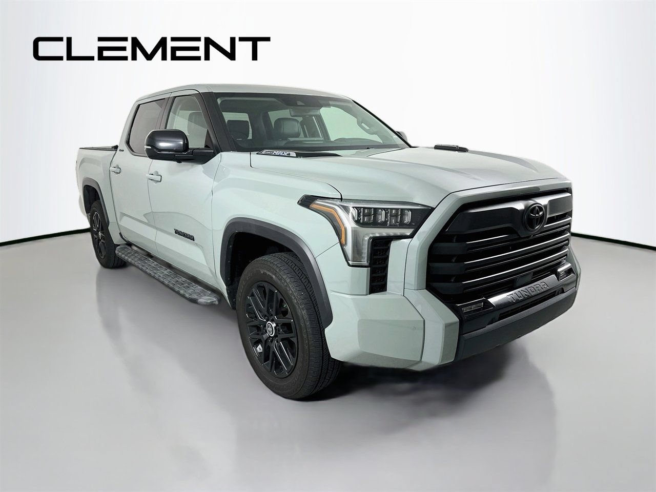 Used 2024 Toyota Tundra Limited AWD/4WD image 5