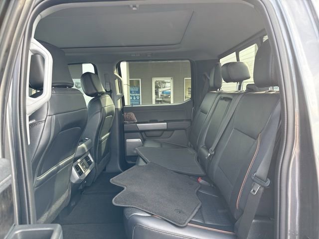 Certified 2025 Ford F350 Lariat w/ Chrome Package image 32