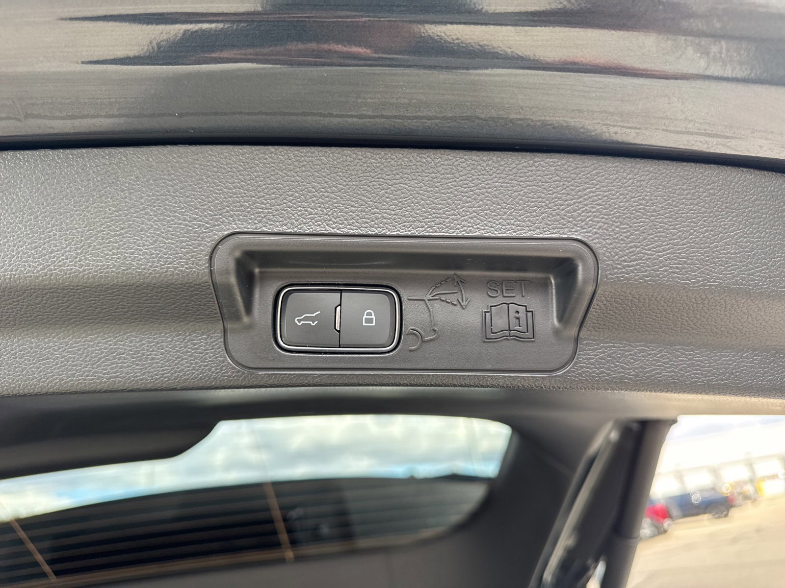 Certified 2023 Ford Explorer XLT image 39