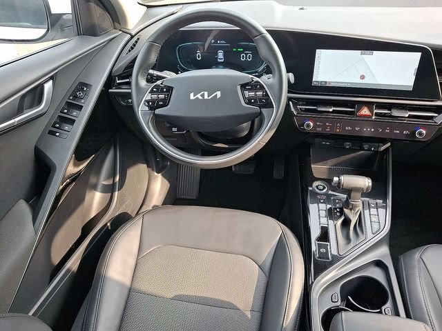 Used 2023 Kia Niro EX FWD image 15