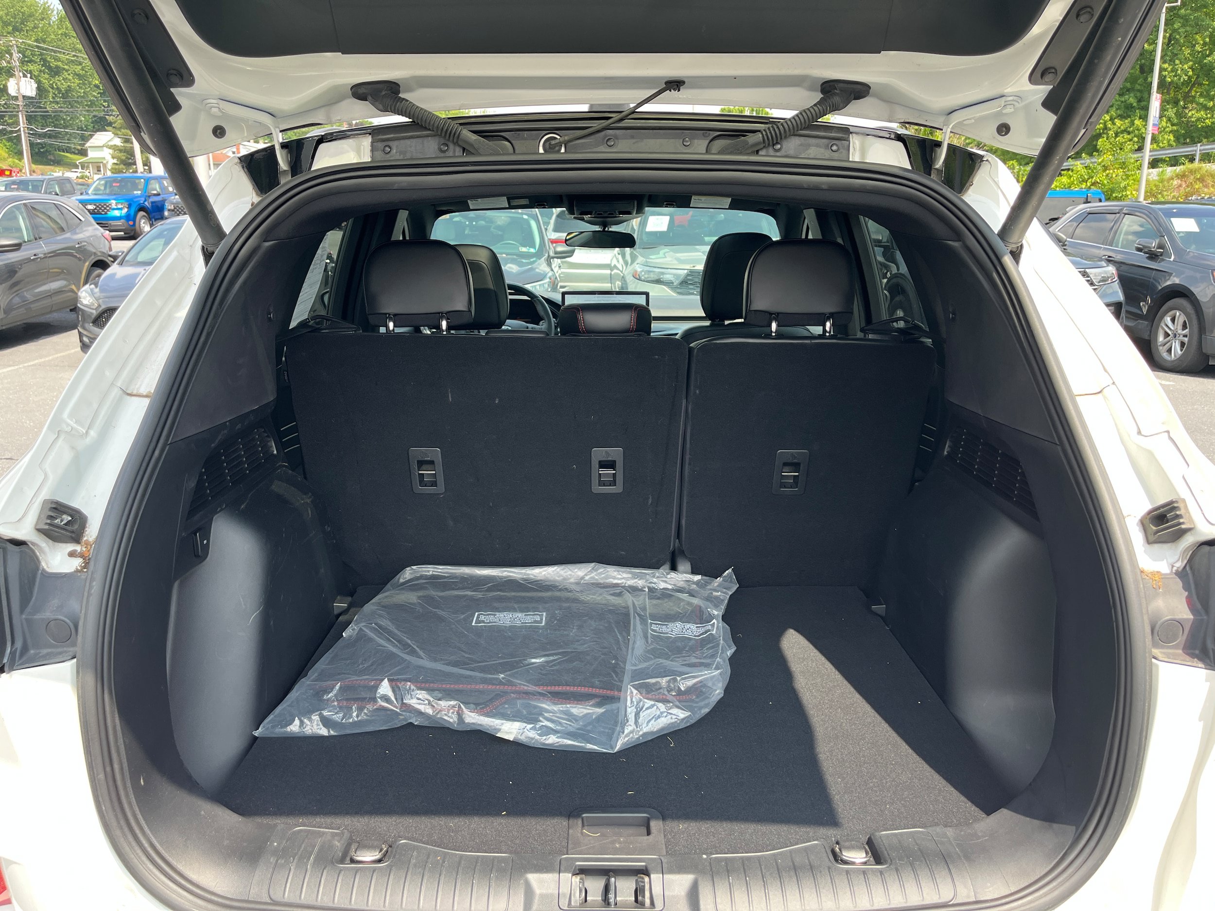 Certified 2023 Ford Escape ST-Line w/ Tech Pack #1 AWD/4WD image 14