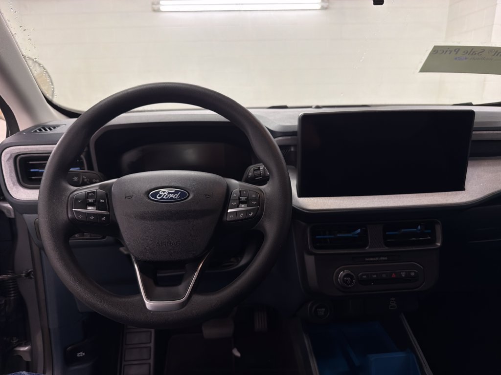 Certified 2025 Ford Maverick XLT FWD image 9