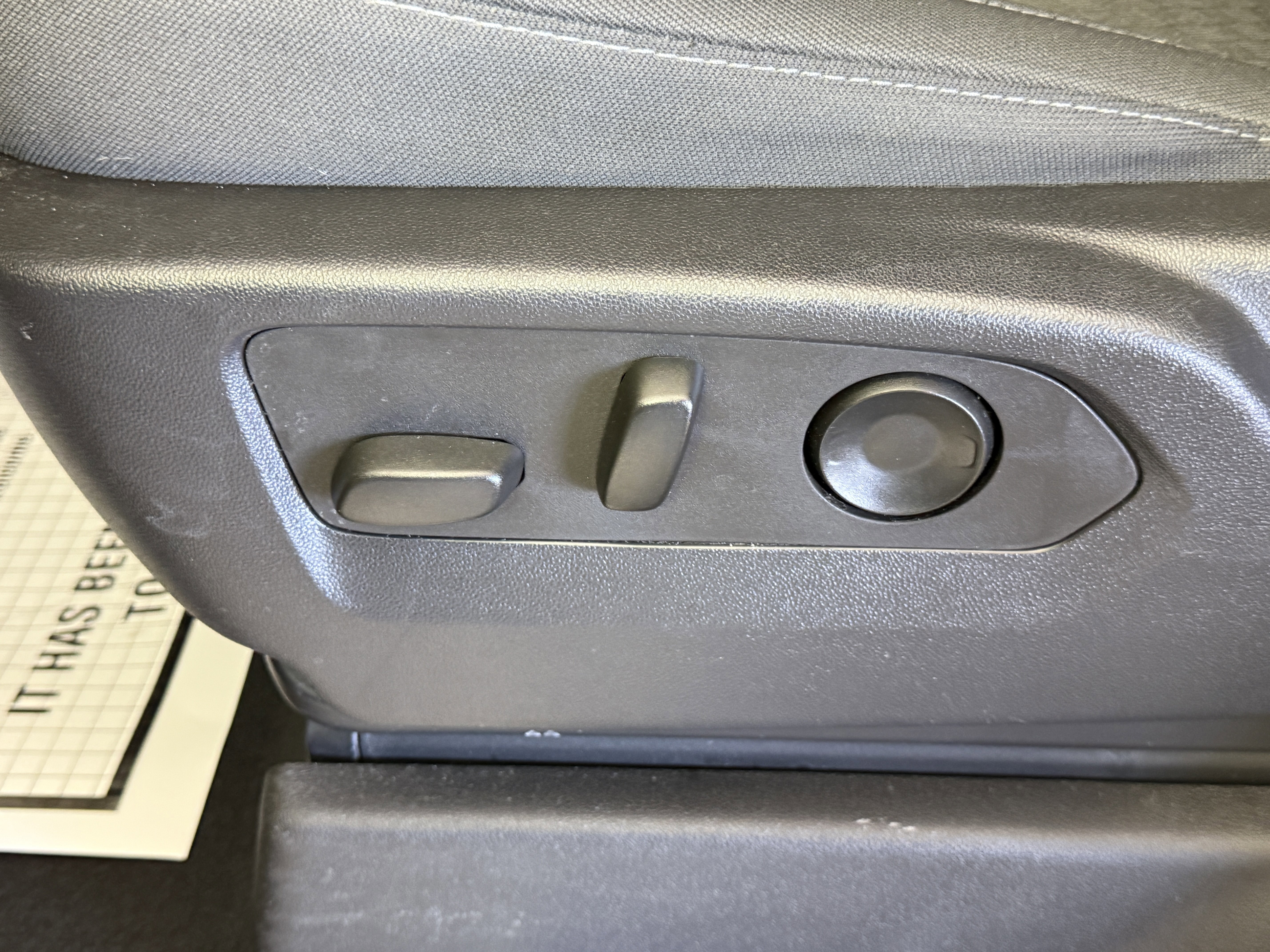 Used 2024 GMC Sierra 1500 Elevation image 18