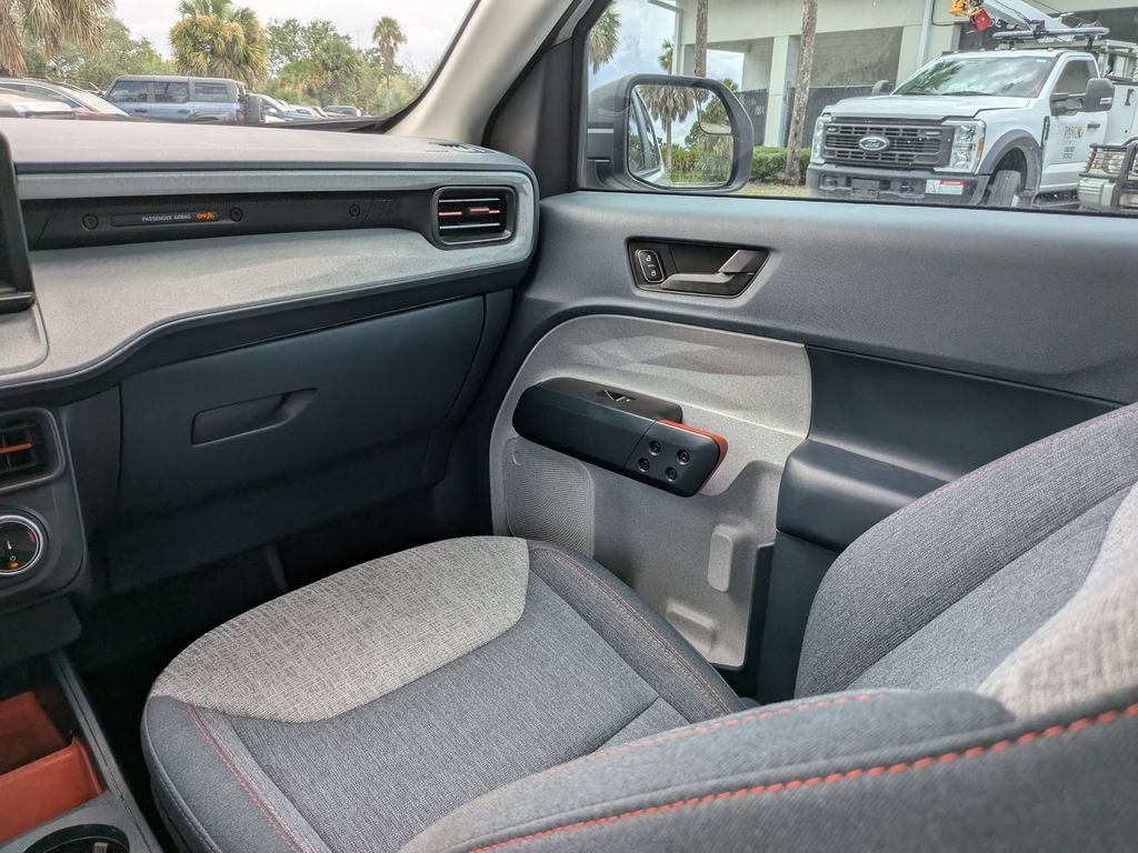 Certified 2024 Ford Maverick XLT FWD image 19