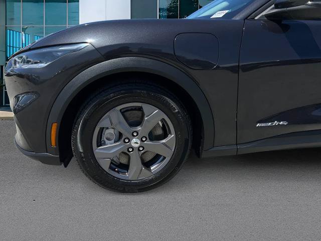 Certified 2022 Ford Mustang Mach-E Select AWD/4WD image 9