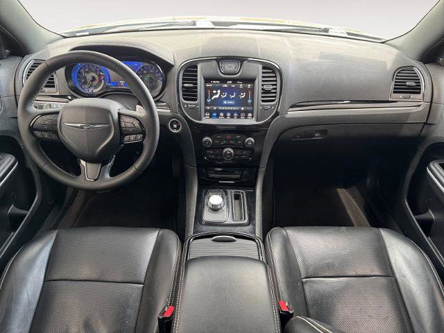 Used 2022 Chrysler 300 S w/ Comfort Group RWD image 11