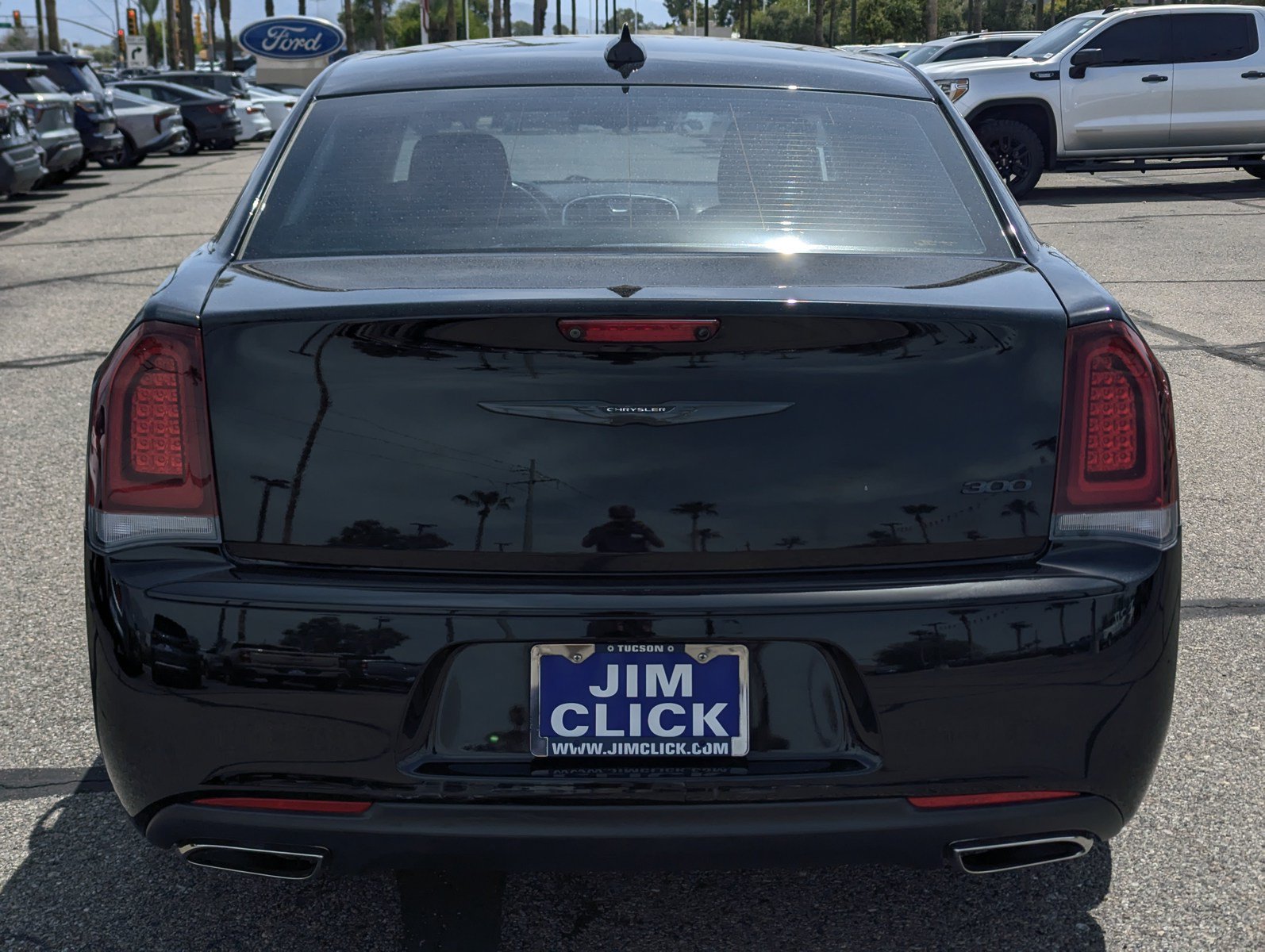 Used 2021 Chrysler 300 Touring w/ Sport Appearance Package RWD image 3