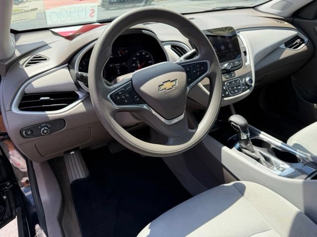 Used 2024 Chevrolet Malibu LT FWD image 11