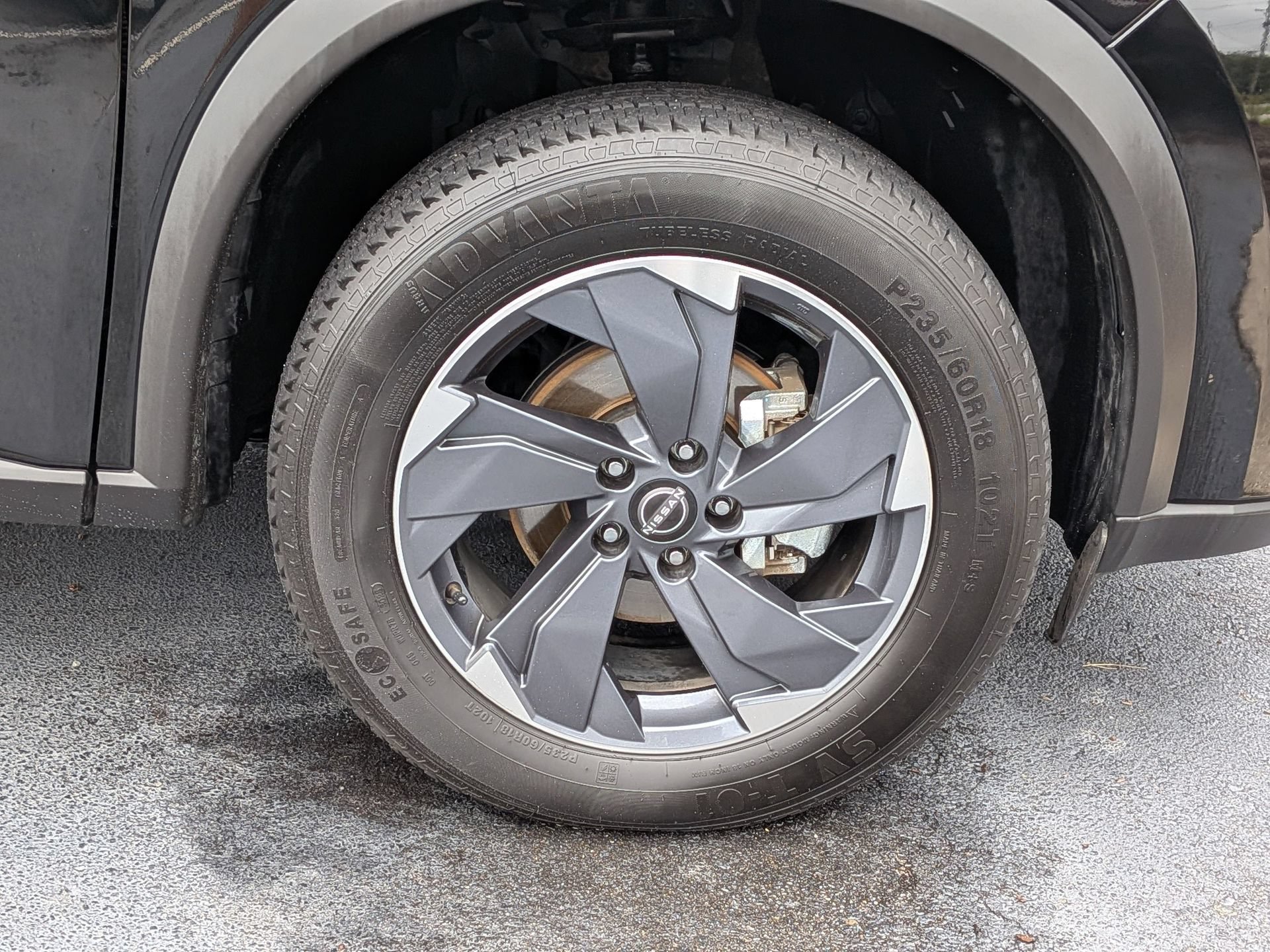 Used 2025 Nissan Rogue SV FWD image 14