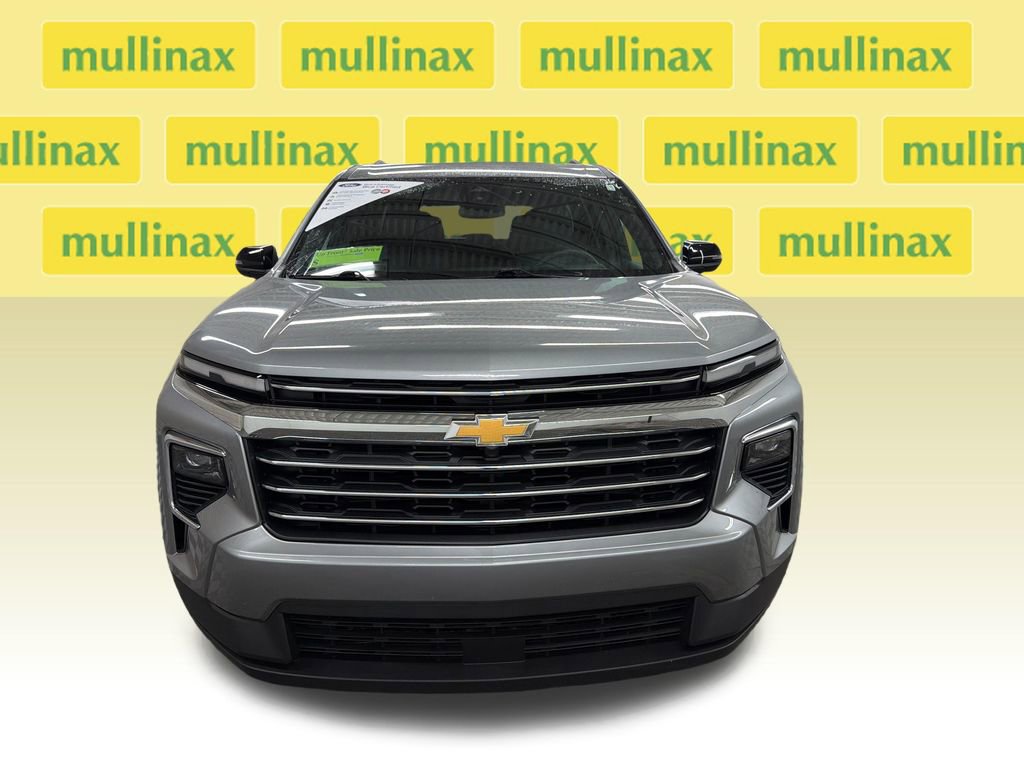 Used 2026 Chevrolet Traverse LT FWD image 15