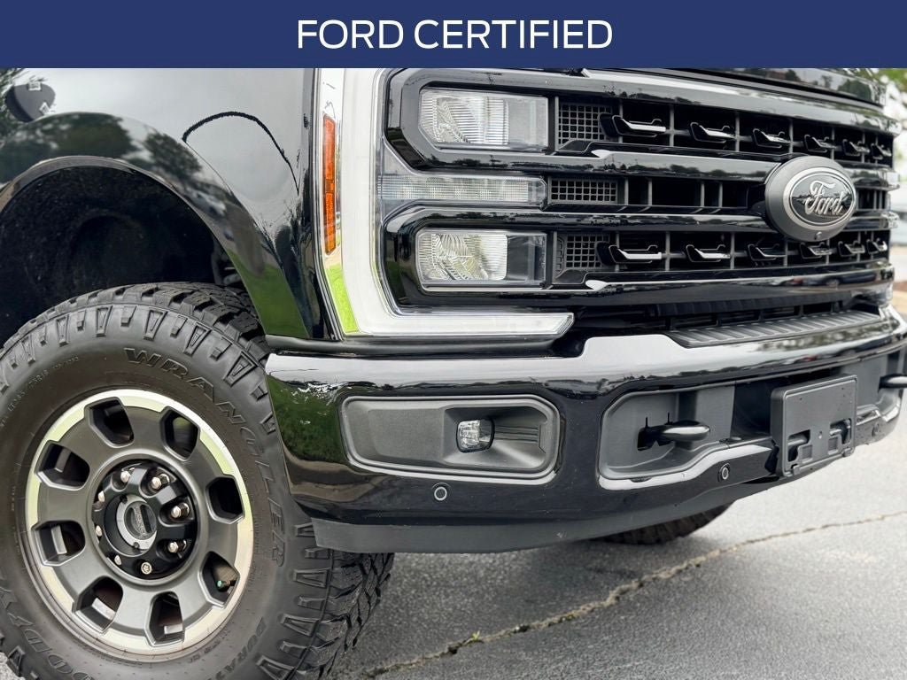 Certified 2024 Ford F250 Lariat w/ Lariat Ultimate Package AWD/4WD image 3