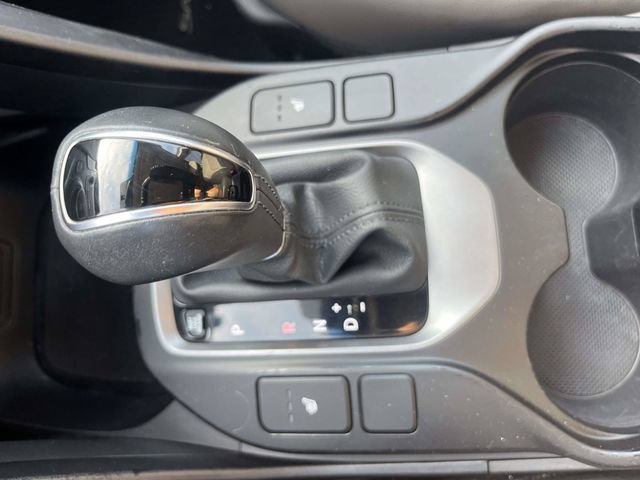 Used 2017 Hyundai Santa Fe Sport FWD image 30