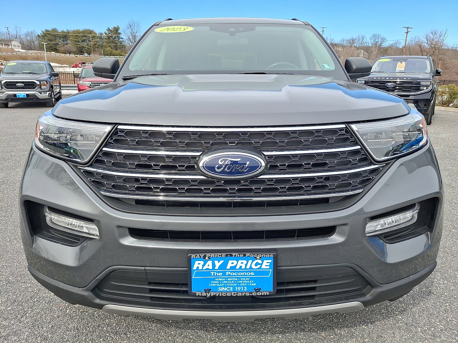 Certified 2023 Ford Explorer XLT w/ Equipment Group 202A AWD/4WD image 2