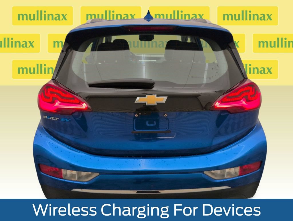Used 2021 Chevrolet Bolt Premier w/ Infotainment Package FWD image 29