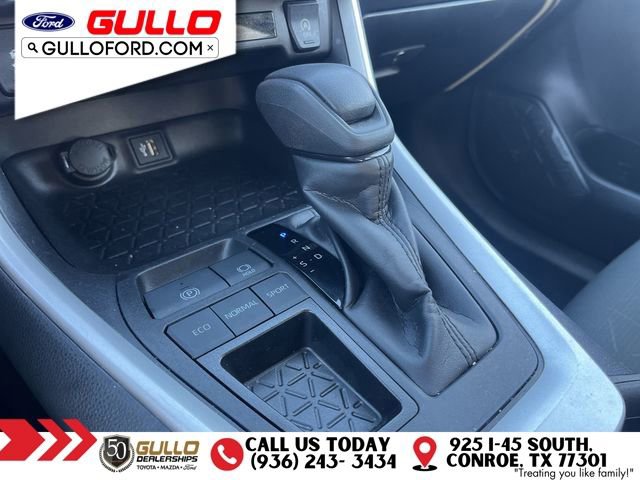 Used 2025 Toyota RAV4 XLE FWD image 27