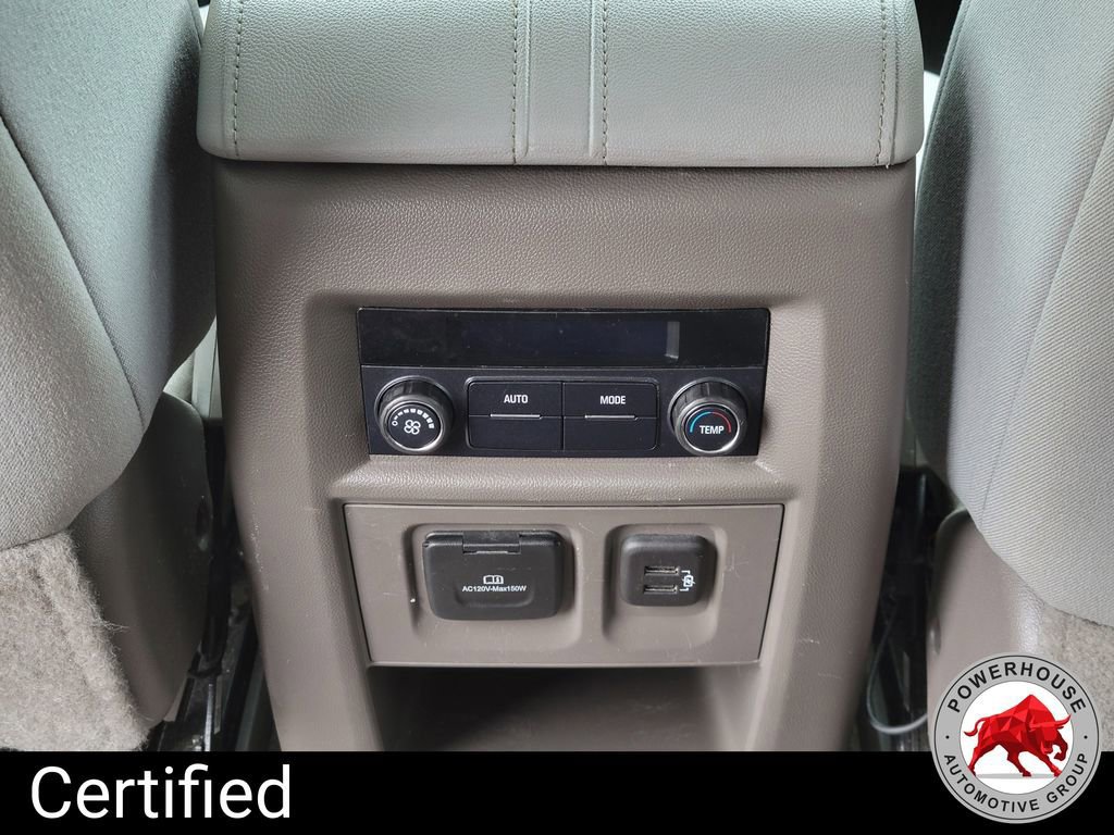 Used 2020 Chevrolet Traverse LT image 17