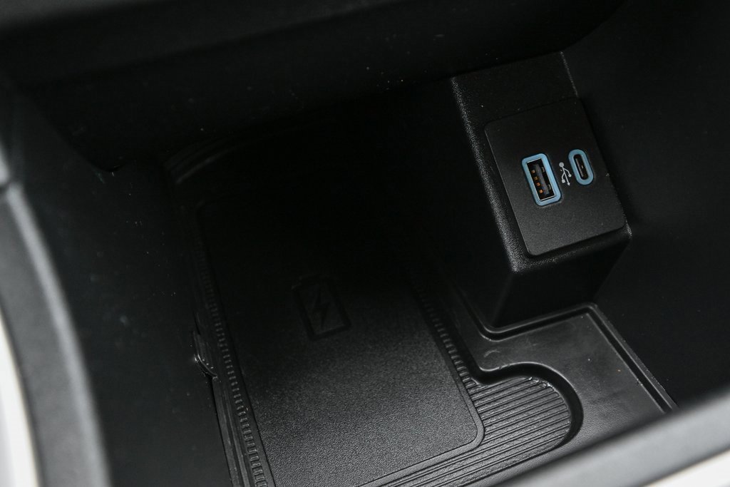 Certified 2024 Ford Edge SEL w/ Convenience Package image 40