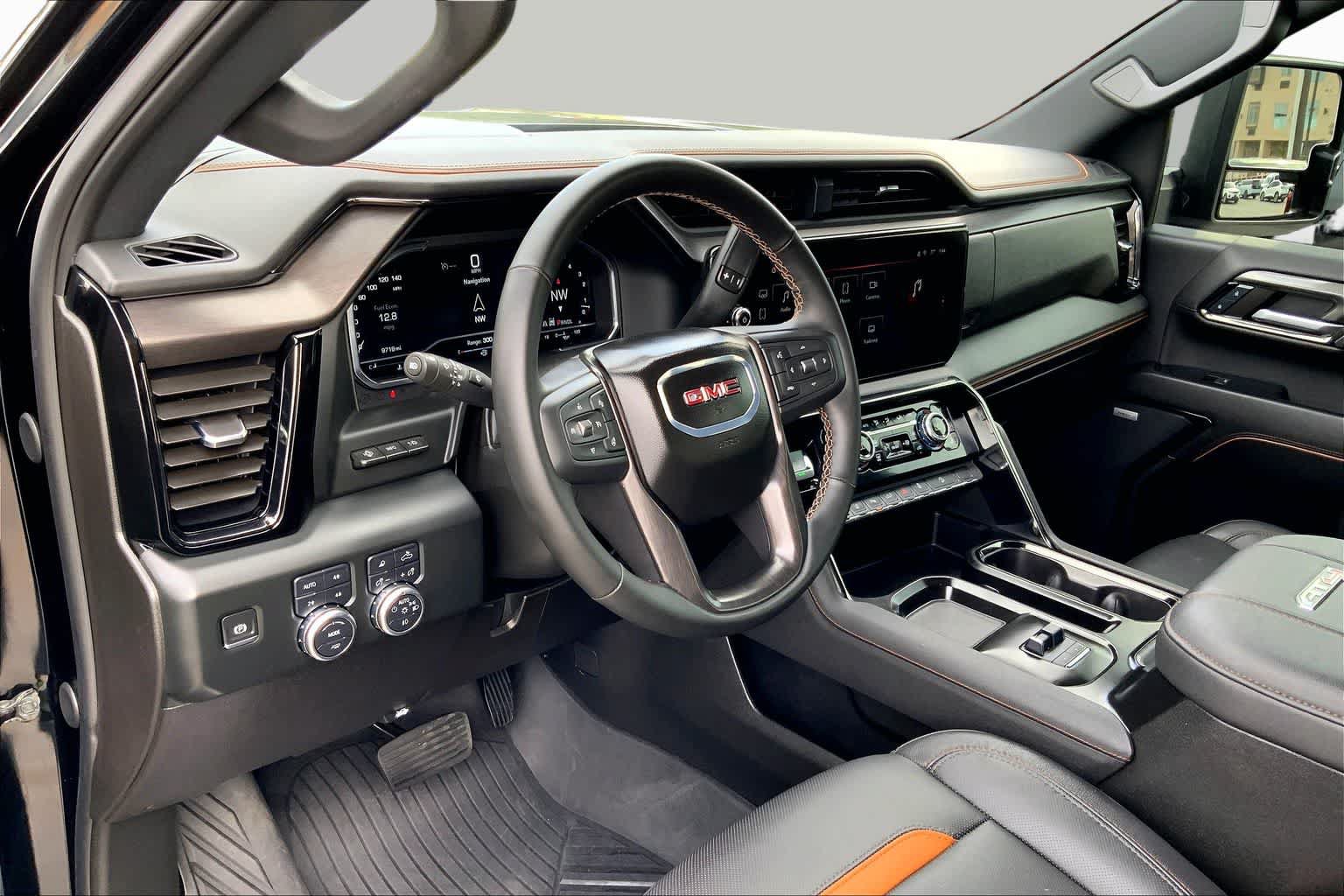 Used 2024 GMC Sierra 2500 AT4 w/ AT4 Premium Plus Package AWD/4WD image 16