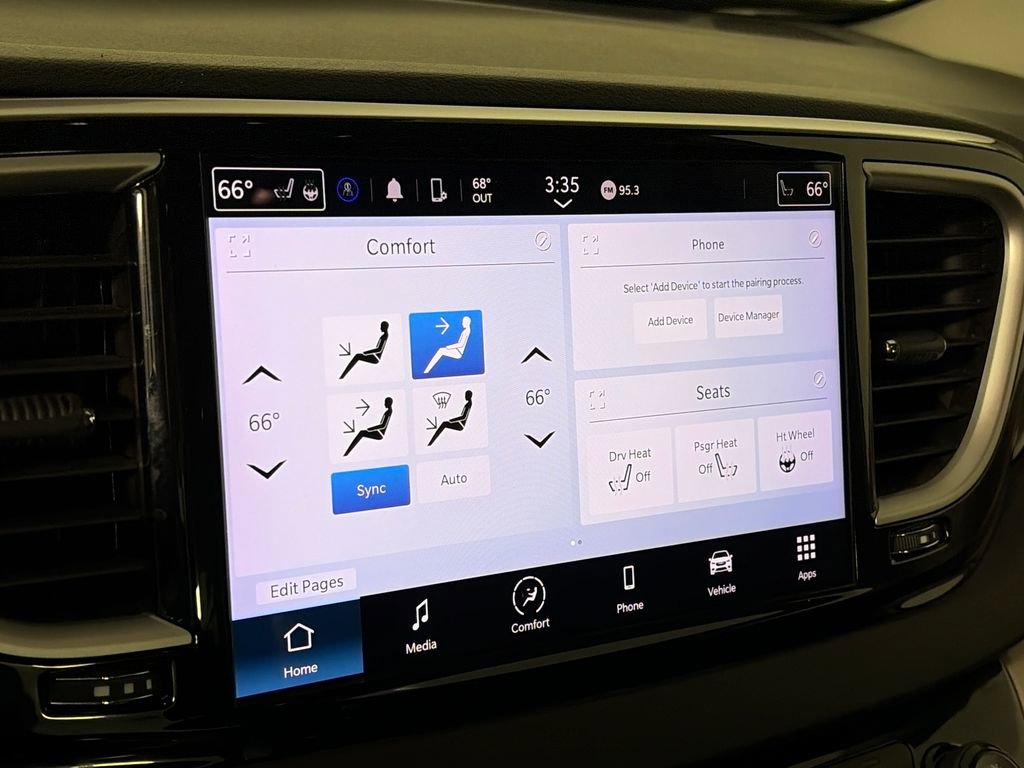 Used 2022 Chrysler Pacifica Touring-L FWD image 18