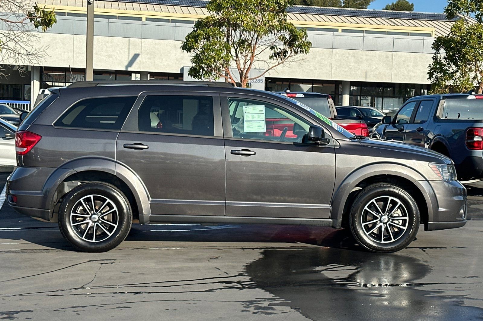 Used 2019 Dodge Journey SE w/ Connectivity Group image 6