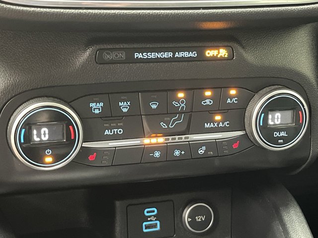Certified 2020 Ford Escape Titanium AWD/4WD image 23