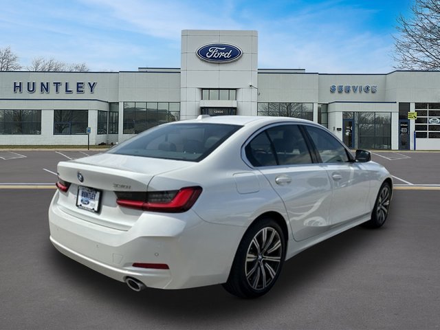 Used 2025 BMW 330i xDrive Sedan AWD/4WD image 5