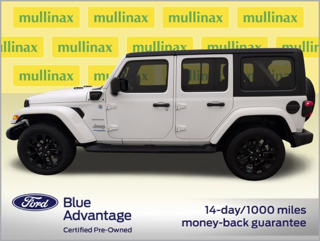 Used 2022 Jeep Wrangler Unlimited Sahara w/ Safety Group image 11