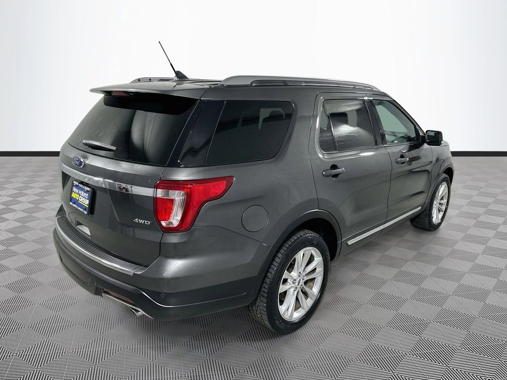 Certified 2018 Ford Explorer XLT w/ Equipment Group 201A AWD/4WD image 7
