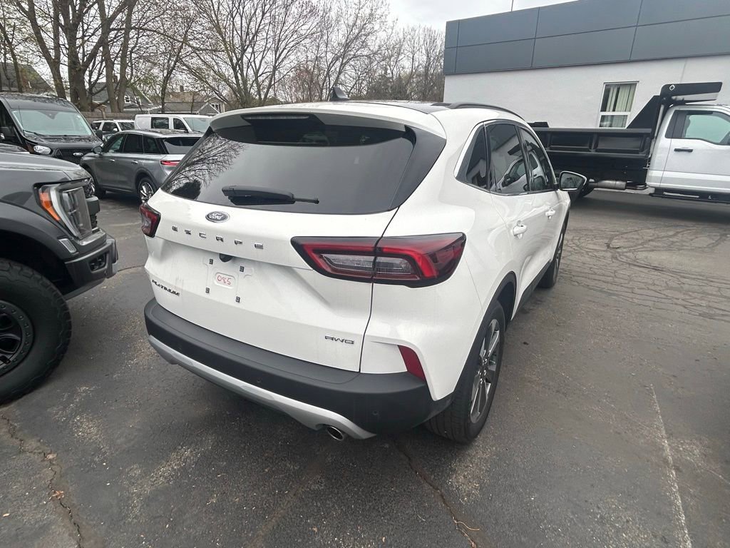 Certified 2025 Ford Escape Platinum w/ Premium Technology Package AWD/4WD image 9