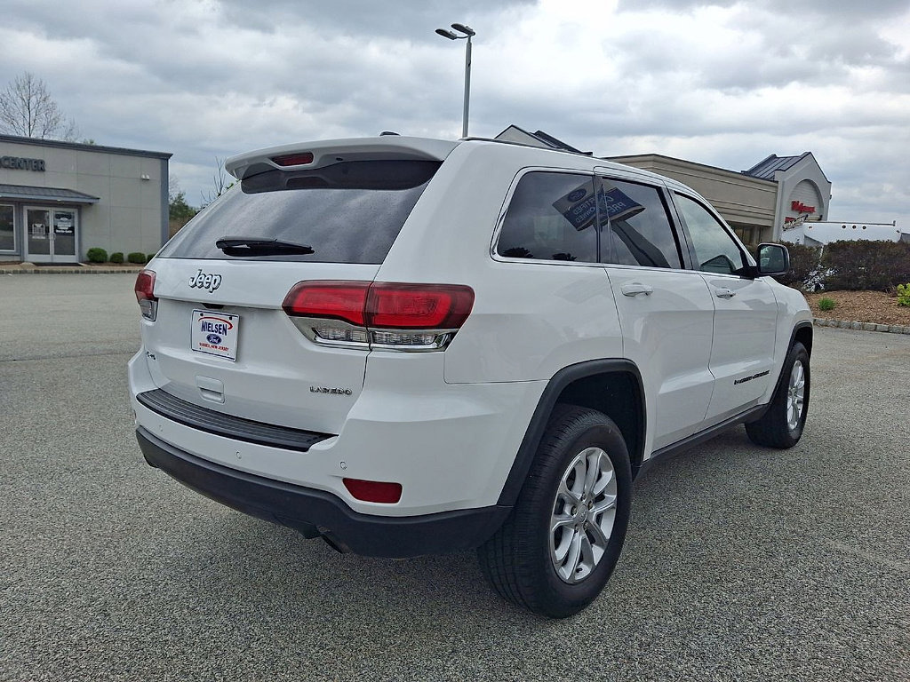 Used 2022 Jeep Grand Cherokee Laredo E AWD/4WD image 24