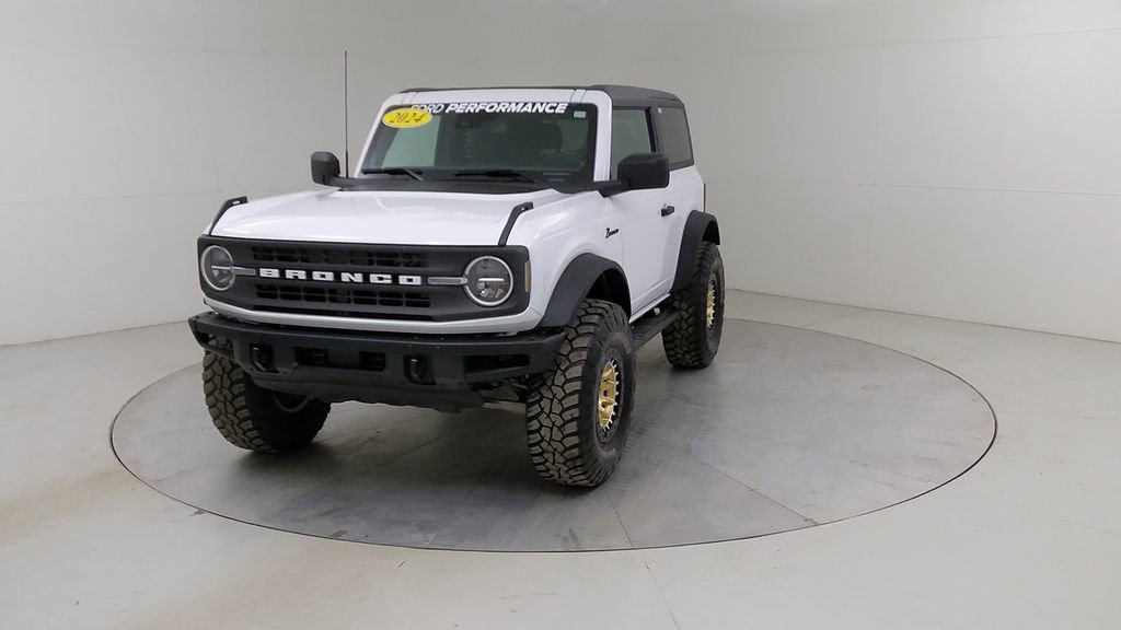 Certified 2024 Ford Bronco Black Diamond AWD/4WD image 8