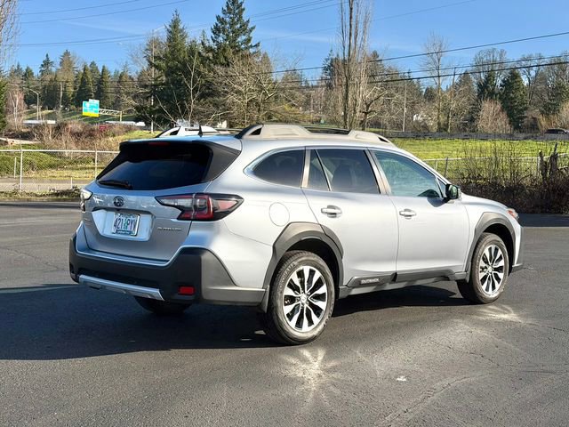 Used 2023 Subaru Outback Limited image 3