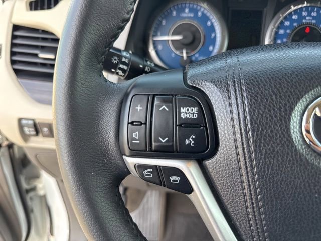 Used 2017 Toyota Sienna XLE w/ XLE Navigation Package AWD/4WD image 21