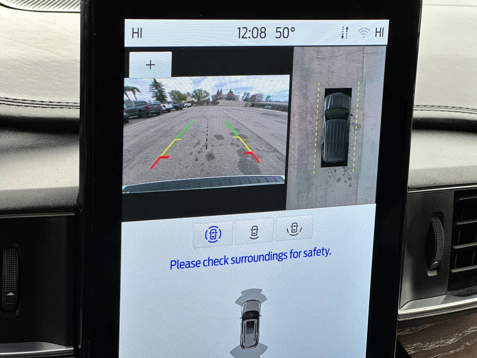 Certified 2022 Ford Explorer Platinum w/ Equipment Group 601A image 22