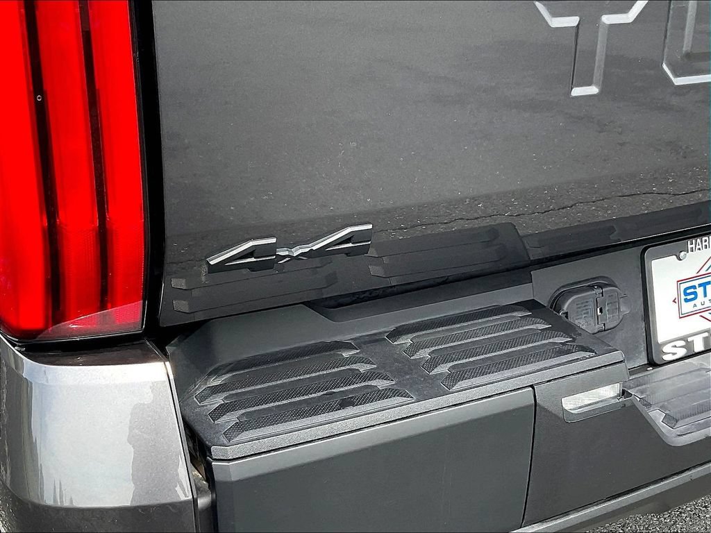 Used 2025 Toyota Tundra SR5 AWD/4WD image 25