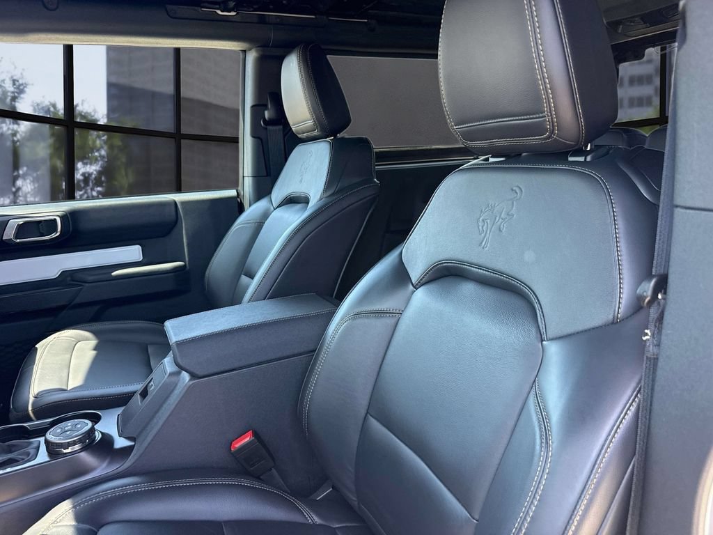 Certified 2025 Ford Bronco Badlands AWD/4WD image 16